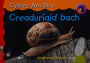 Cover of Creaduriaid bach by Angharad Tomos