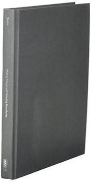 Cover of Making Things and Drawing Boundaries by Jentery Sayers