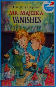 Front cover of Mr Majeika Vanishes by Humphrey Carpenter