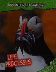 Front cover of Life processes by Louise Spilsbury
