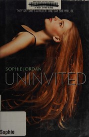 Front cover of Uninvited by Sophie Jordan