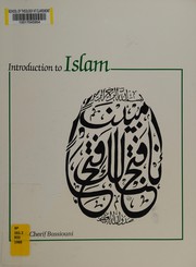 Front cover of Introduction to Islam by M. Cherif Bassiouni