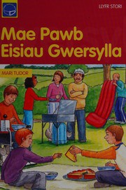 Front cover of Mae pawb eisiau gwersylla by Mari Tudor