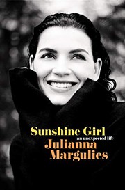 Front cover of Sunshine Girl by Julianna Margulies