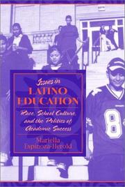 Front cover of Issues in Latino Education by Mariella Espinoza-Herold