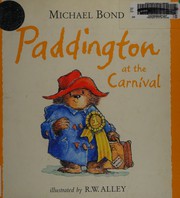 Cover of Paddington at the beach by Michael Bond