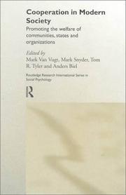 Cover of Cooperation in Modern Society by Mark Van Vugt