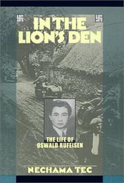Cover of In the Lion's Den by Nechama Tec