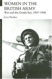 Front cover of Women in the British Army by Lucy Noakes