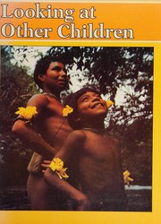 Front cover of Looking at other children by Jean Gadsby