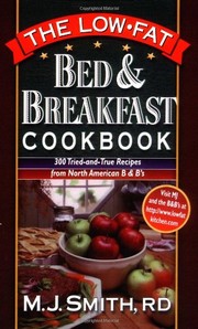 Front cover of Low-Fat Bed and Breakfast Cookbook by M. J. Smith