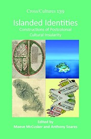 Front cover of Islanded Identities by Maeve McCusker