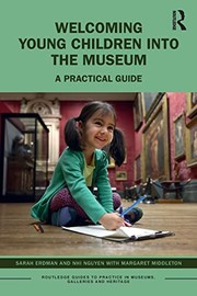 Front cover of Welcoming Young Children into the Museum by Sarah Erdman