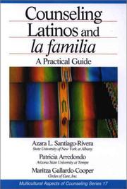 Front cover of Counseling latinos and La Familia by Azara L. Santiago-Rivera