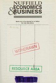Front cover of Nuffield economics & business. Data book by Stephen Barnes