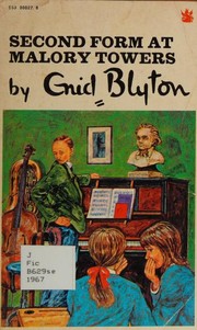 Front cover of Second Form at Malory Towers by Enid Blyton