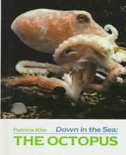 Front cover of Down in the sea by L. Patricia Kite