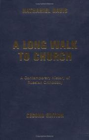 Front cover of A long walk to church by Davis, Nathaniel