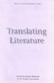 Cover of Translating literature by Susan Bassnett