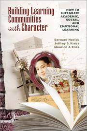 Cover of Building learning communities with character by Bernard Novick