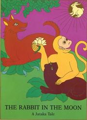 Front cover of The rabbit in the moon by Rosalyn White