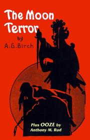 Front cover of The Moon Terror (Weird Tales Library) by Vincent Starrett