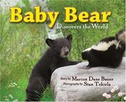 Front cover of Baby Bear Discovers the World by Marion Dane Bauer