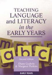 Front cover of Teaching language and literacy in the early years by Diane Godwin
