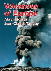 Front cover of Volcanoes of Europe by Alwyn Scarth
