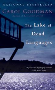 Front cover of The lake of dead languages by Carol Goodman