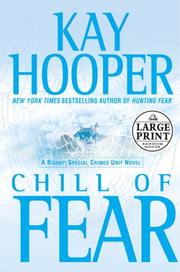 Front cover of Chill of Fear by Kay Hooper
