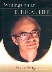 Front cover of Writings on an Ethical Life by Peter Singer