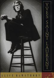 Front cover of Yves Saint Laurent by Alice Rawsthorn