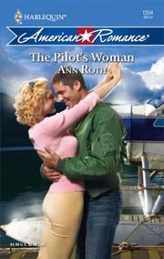 Front cover of The Pilot's Woman by Ann Roth