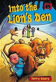 Front cover of Into the Lion's Den (Black Cats) by Terry Deary