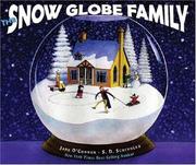 Front cover of The snow globe family by Jane O'Connor