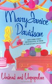 Front cover of Undead and Unpopular (Queen Betsy, Book 5) by MaryJanice Davidson