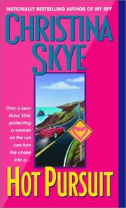 Front cover of Hot pursuit by Christina Skye