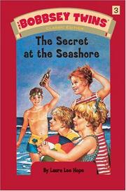 Front cover of The Secret at the Seashore by Laura Lee Hope