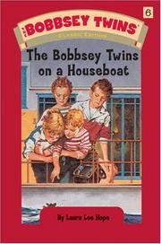 Front cover of The Bobbsey Twins on a Houseboat by Laura Lee Hope