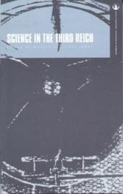 Front cover of Science in the Third Reich (German Historical Perspectives) by Margit Szollosi-Janze