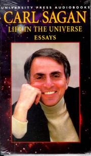 Front cover of Life in the Universe by Carl Sagan