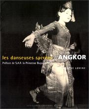 Front cover of Les danseuses sacrées d'Angkor by Christophe Loviny