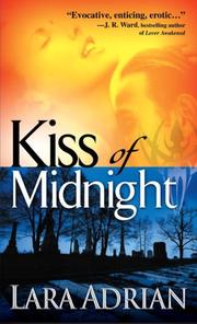 Front cover of Kiss of Midnight (The Midnight Breed, Book 1) by Lara Adrian