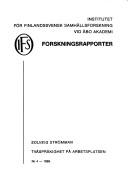 Front cover of Två språk på arbetsplatsen by Solveig Strömann