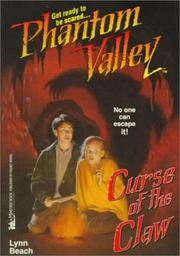 Front cover of CURSE OF THE CLAW by Lynn Beach