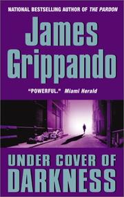 Front cover of Under Cover of Darkness by James Grippando