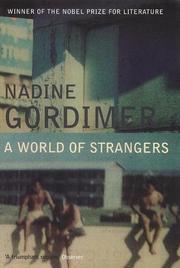 Front cover of A world of strangers by Nadine Gordimer