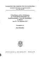 Front cover of Neuere Entwicklungen in den Wirtschaftswissenschaften by Verein fur Socialpolitik Gesellschaft fur Wirtschafts- und Socialwissenschaften