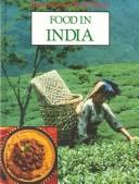 Front cover of Food in India (International Food Library) by Sharon Kaur